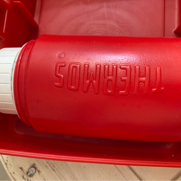 Vintage 80’s Wrinkles lunchbox with thermos - Picture 7 of 14